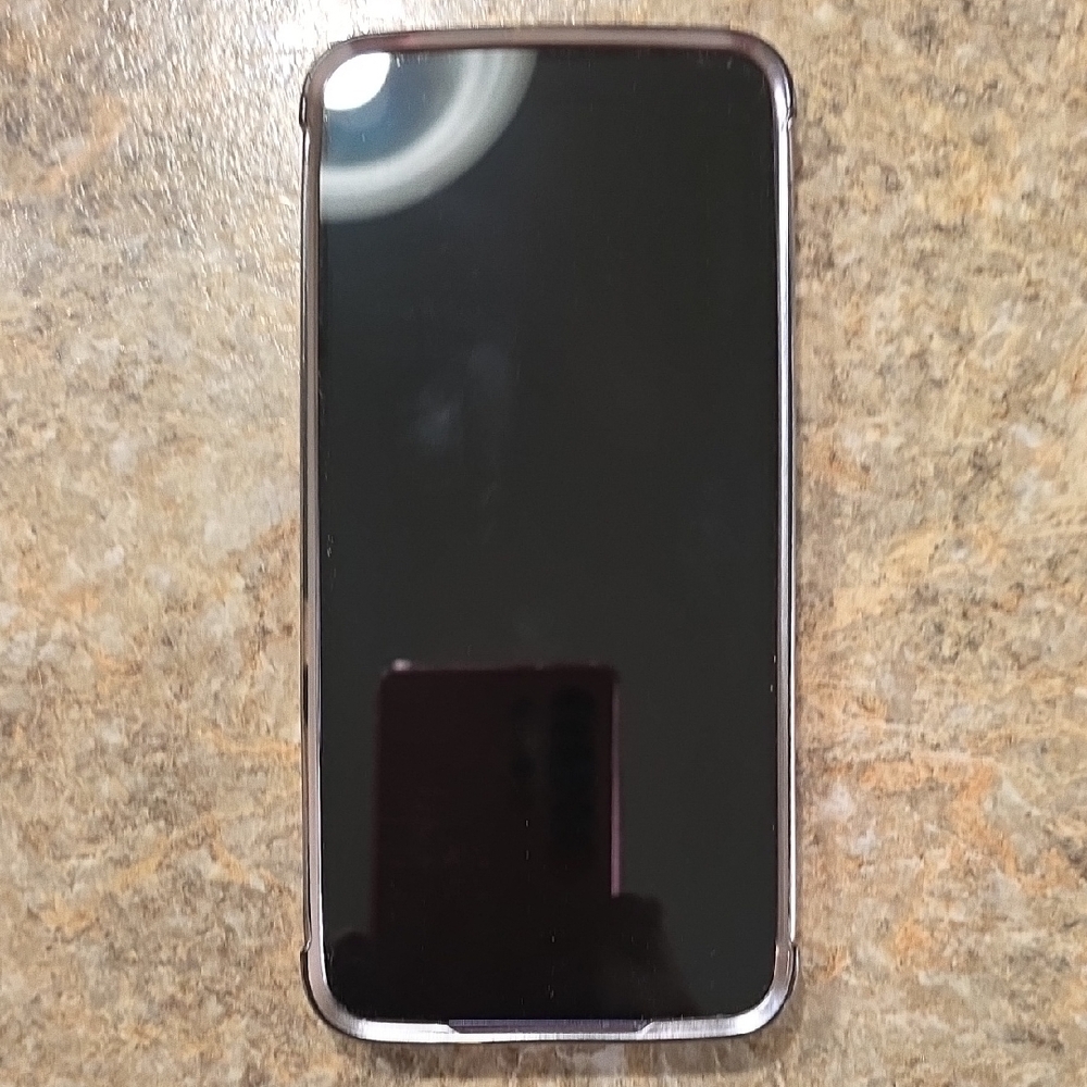 Samsung Galaxy 24+ Wuth Sparkle Case, Like New